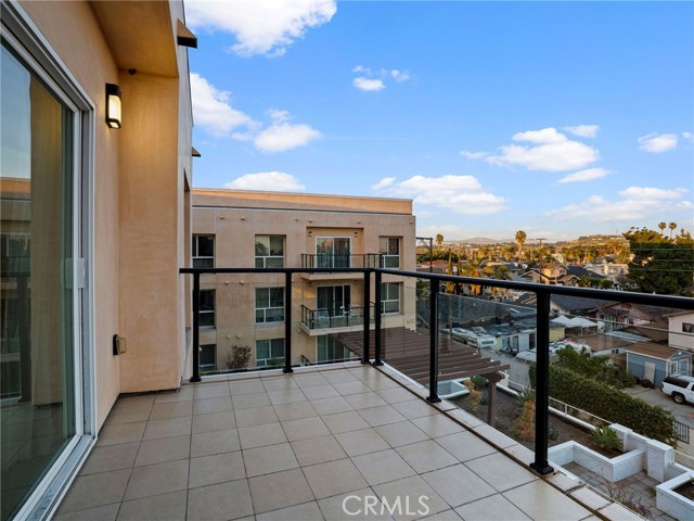 Detail Gallery Image 12 of 18 For 1598 Long Beach #405,  Long Beach,  CA 90813 - 1 Beds | 1 Baths