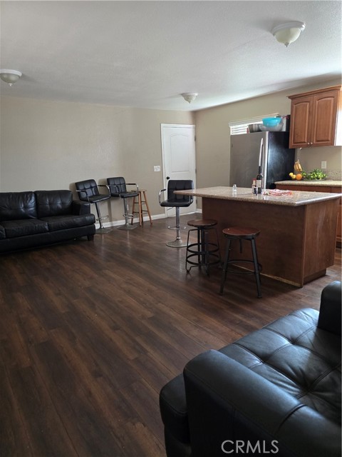 Detail Gallery Image 13 of 21 For 10407 Lou Dillon, Los Angeles,  CA 90002 - 6 Beds | 4 Baths