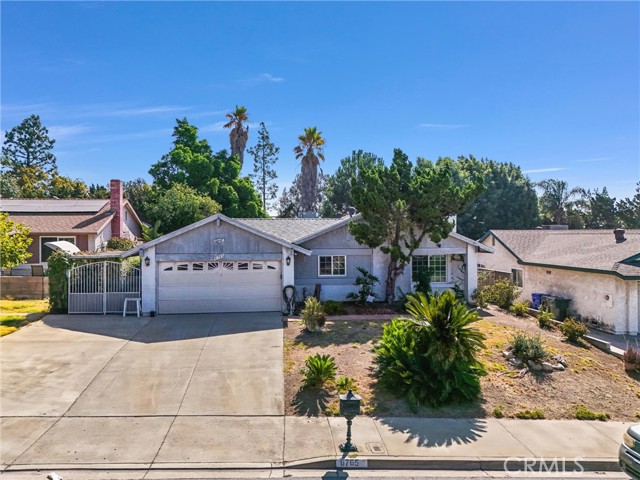 6765 Jadeite Avenue, Rancho Cucamonga CA: https://media.crmls.org/medias/8ff06f3d-79f6-44cf-b5c6-8e479885a475.jpg