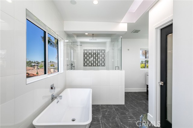 4651 Los Patos Avenue, Huntington Beach CA: https://media.crmls.org/medias/8ff1495a-882b-44c9-b744-51eaeeaff554.jpg