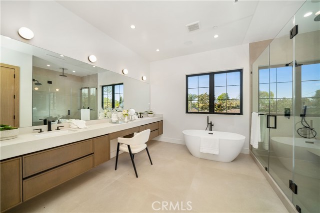 Detail Gallery Image 58 of 73 For 4919 Mammoth Ave, Sherman Oaks,  CA 91423 - 5 Beds | 6/1 Baths