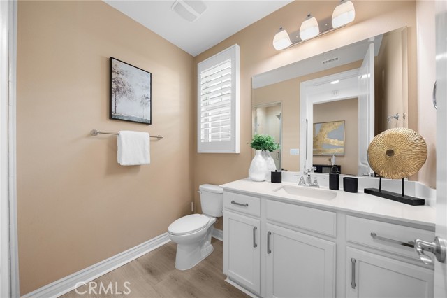 119 cordial, Irvine CA: https://media.crmls.org/medias/8ff49794-813a-4e7d-aa15-6e6aec6e9dfd.jpg