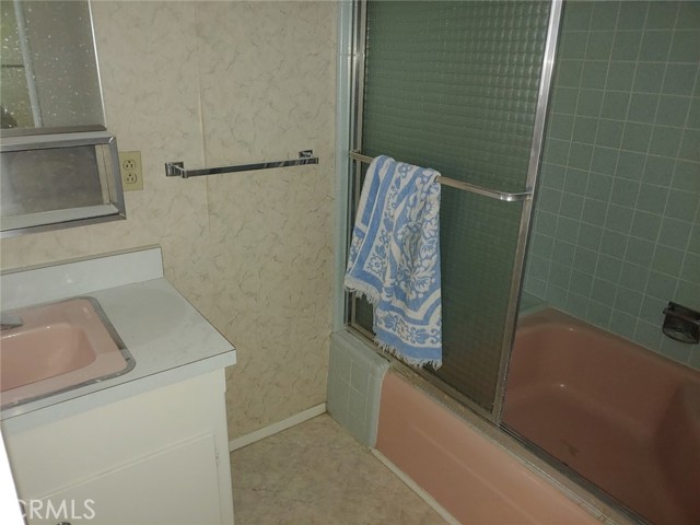 13050 Carter Lane, Clearlake CA: https://media.crmls.org/medias/8ff4b3f2-dfcb-4f22-8aca-3a7f023efb81.jpg