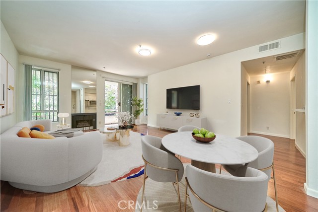 Detail Gallery Image 4 of 16 For 500 S Berendo, Los Angeles,  CA 90020 - 1 Beds | 1 Baths