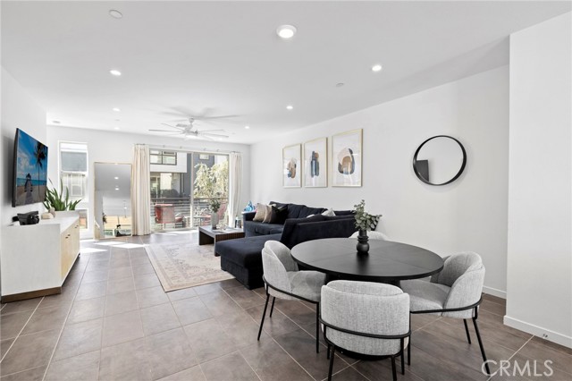 Detail Gallery Image 18 of 67 For 162 Placemark, Irvine,  CA 92614 - 3 Beds | 3/1 Baths