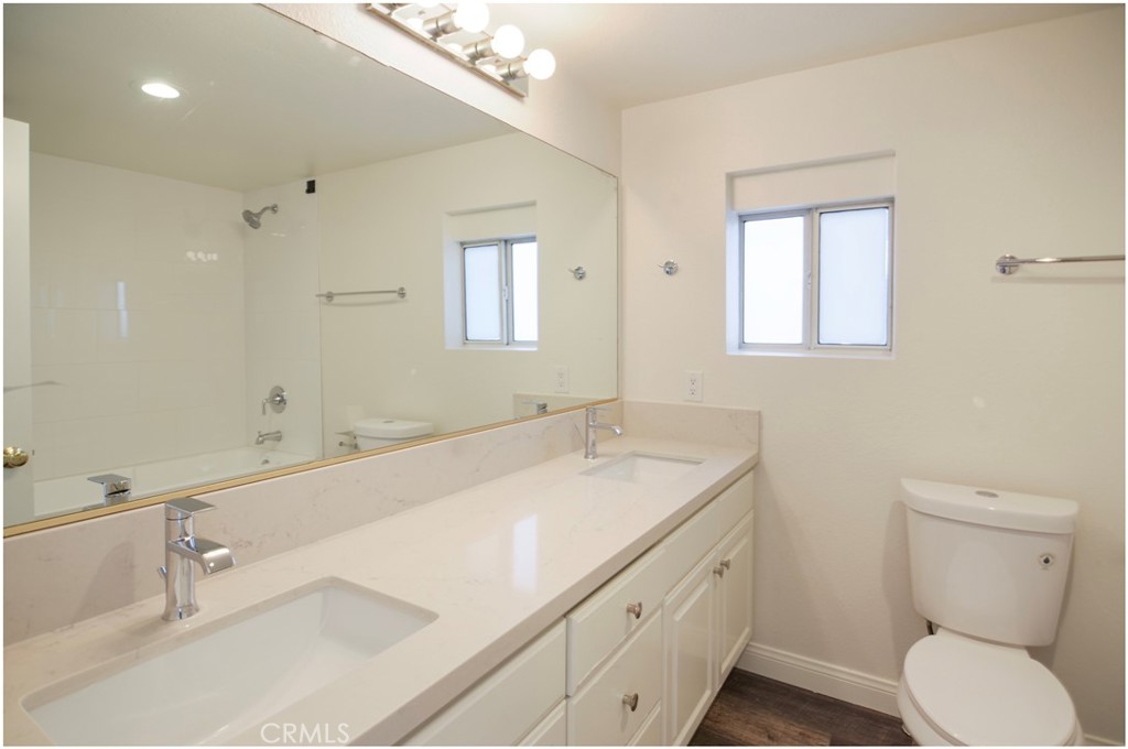 MLS #OC25246159 image #7