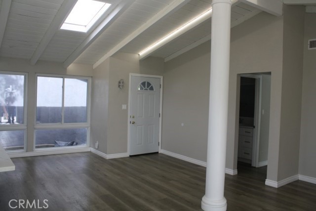 15814 Septo Street, North Hills CA: https://media.crmls.org/medias/8ff5c3ac-d252-45bc-b46e-57ad17da9349.jpg
