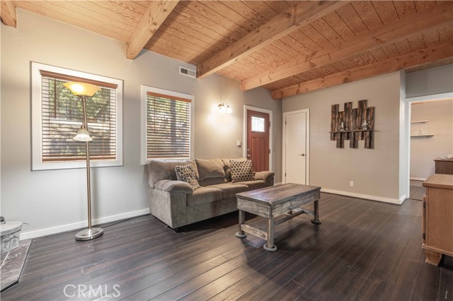 Detail Gallery Image 5 of 43 For 276 Stanford Way, Big Bear City,  CA 92314 - 4 Beds | 2 Baths