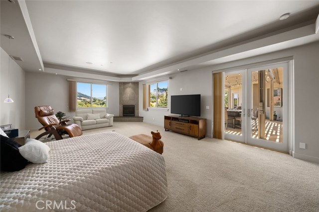 940 Pasatiempo Drive, San Luis Obispo CA: https://media.crmls.org/medias/8ff63281-28e5-4509-a1f8-ec4b60562b54.jpg