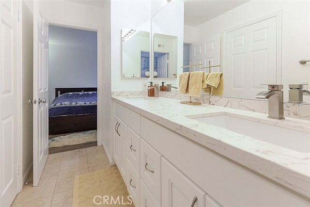 30030 Grandifloras Road, Canyon Country CA: https://media.crmls.org/medias/8ff69572-b266-4d45-b1cc-319dbb45cf20.jpg