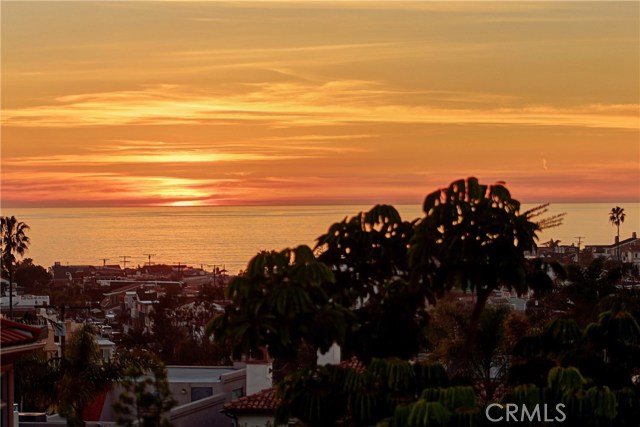 934 Duncan Avenue, Manhattan Beach, California 90266, 5 Bedrooms Bedrooms, ,4 BathroomsBathrooms,Residential,Sold,Duncan,SB17006848