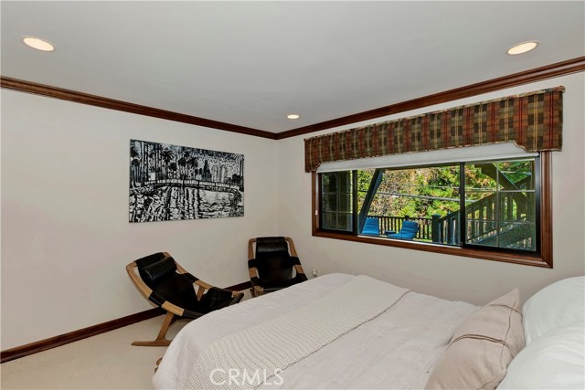 Detail Gallery Image 34 of 36 For 27538 W Shore Rd, Lake Arrowhead,  CA 92352 - 5 Beds | 2 Baths