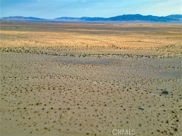 1 Sullivan Rd, 29 Palms CA: https://media.crmls.org/medias/8ff8b9d0-268b-460e-9fce-1a96b0a6179e.jpg