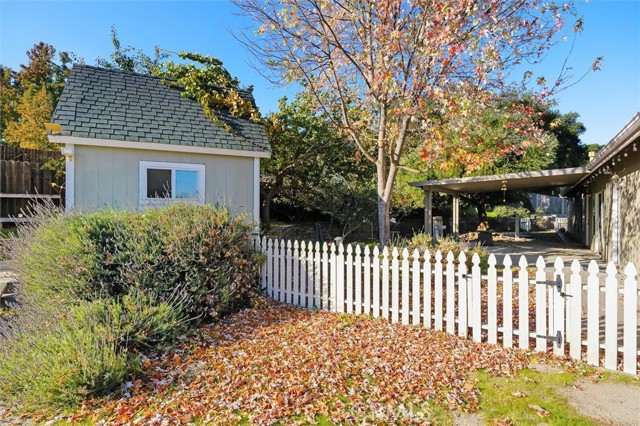 3856 Orillas Way, Atascadero CA: https://media.crmls.org/medias/8ff8f9e2-4a66-4960-a646-021b13225248.jpg