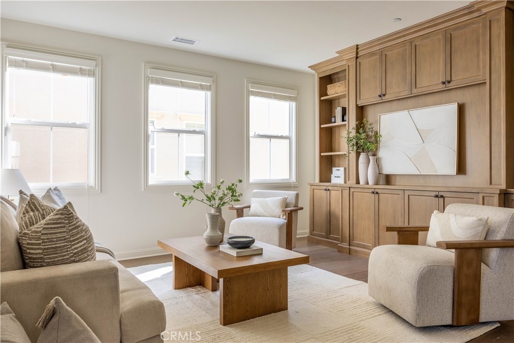 MLS #OC25131241 image #6