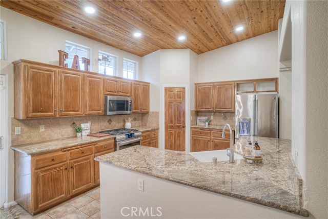 Detail Gallery Image 18 of 58 For 2950 Foothill Blvd, Oroville,  CA 95966 - 3 Beds | 3 Baths