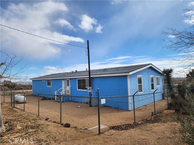 1233 Wamego, Yucca Valley, CA, 92284 1233 Wamego, Yucca Valley, CA, 92284
