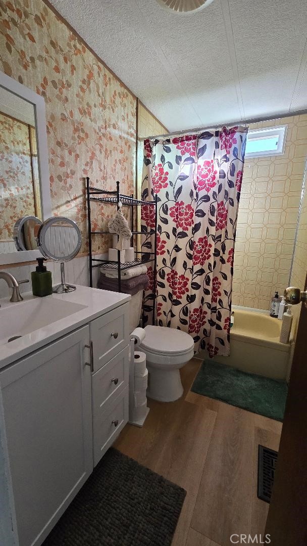 19221 Westlawn Street, Hesperia CA: https://media.crmls.org/medias/8ffb3ef3-7b40-49ab-b55e-964dd573ed0b.jpg