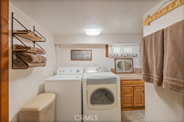 Detail Gallery Image 10 of 65 For 37744 Shoreline Dr, Bass Lake,  CA 93604 - 4 Beds | 2 Baths