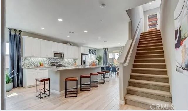 Detail Gallery Image 4 of 15 For 13073 Mill Pond Ct, Victorville,  CA 92392 - 5 Beds | 3 Baths