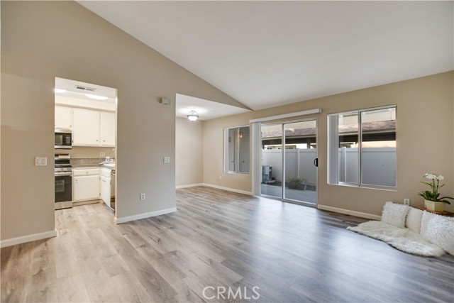 Detail Gallery Image 8 of 36 For 1031 S Palmetto Ave #A2,  Ontario,  CA 91762 - 2 Beds | 2 Baths