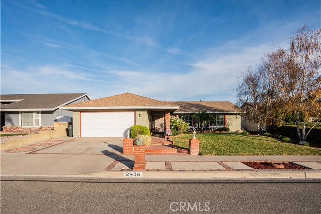 Detail Gallery Image 1 of 26 For 2436 Castlemont Ct, Simi Valley,  CA 93063 - 3 Beds | 2 Baths