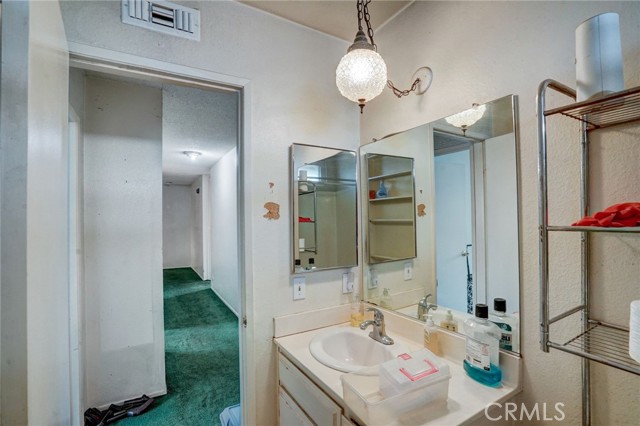 Detail Gallery Image 33 of 48 For 824 W Mariana St, Rialto,  CA 92376 - 4 Beds | 2/1 Baths