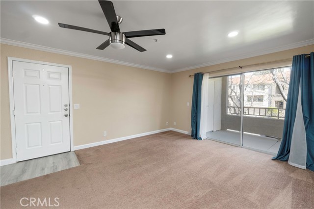 Detail Gallery Image 4 of 36 For 1010 La Terraza #207,  Corona,  CA 92879 - 2 Beds | 2 Baths