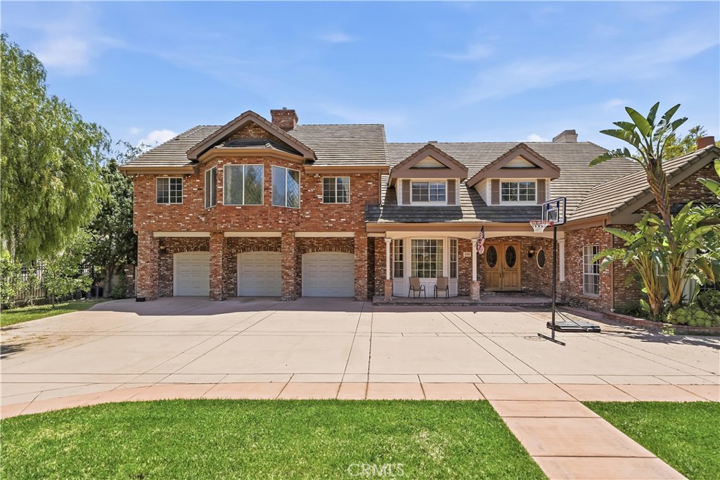 200 W 24th Street