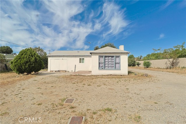 8005 Oleander, Fontana CA: https://media.crmls.org/medias/8ffeb4fc-2473-465a-889d-6f7d02c99eab.jpg