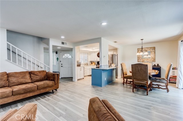 Detail Gallery Image 14 of 54 For 733 Lander Cir, Claremont,  CA 91711 - 3 Beds | 2/1 Baths