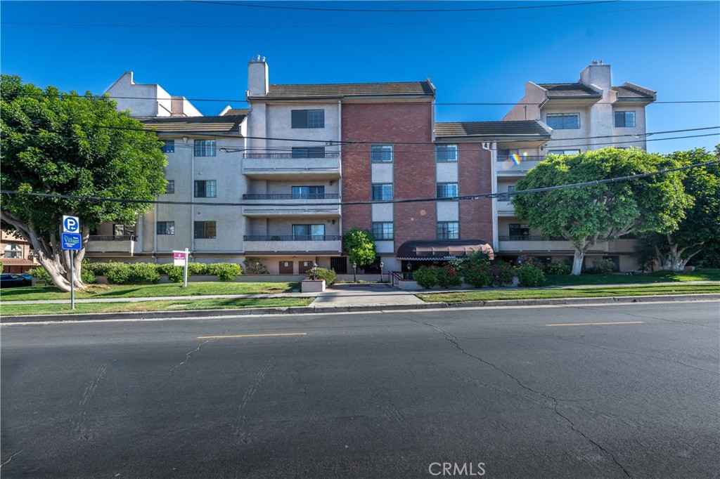 14600 Dickens Street 307, Sherman Oaks, CA 91403