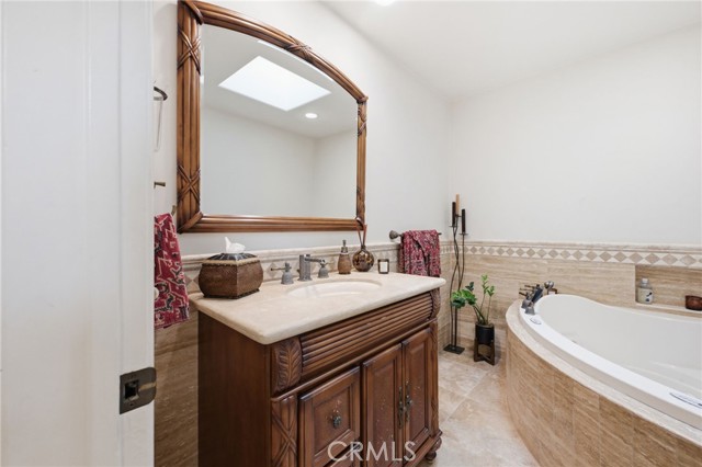 Detail Gallery Image 54 of 71 For 1633 Santiago, Newport Beach,  CA 92660 - 4 Beds | 3/1 Baths