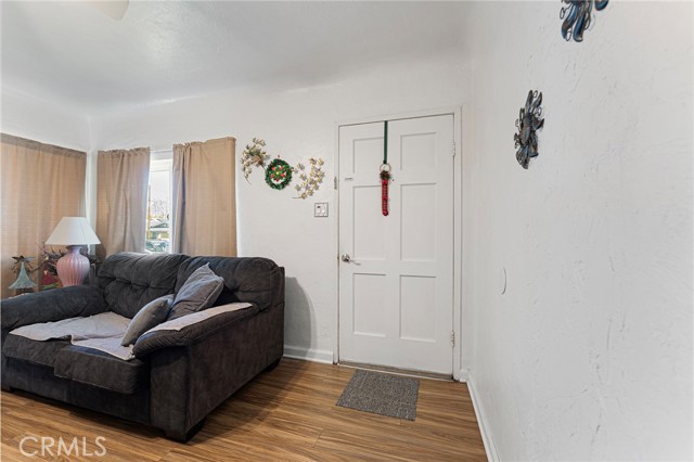 Detail Gallery Image 6 of 26 For 1722 Davidson, San Bernardino,  CA 92411 - 3 Beds | 1 Baths