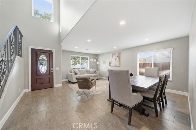 Detail Gallery Image 12 of 55 For 40565 Sunflower, Murrieta,  CA 92562 - 5 Beds | 2/1 Baths