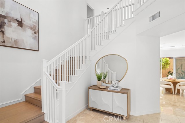 Detail Gallery Image 4 of 28 For 52 Acorn Glen, Irvine,  CA 92620 - 4 Beds | 3/1 Baths