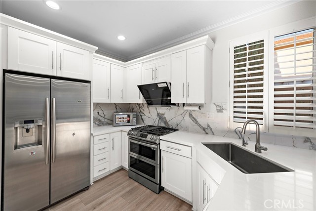 165 Church Place, Irvine CA: https://media.crmls.org/medias/9000d53a-bac5-449c-9fee-0ee0a8289246.jpg