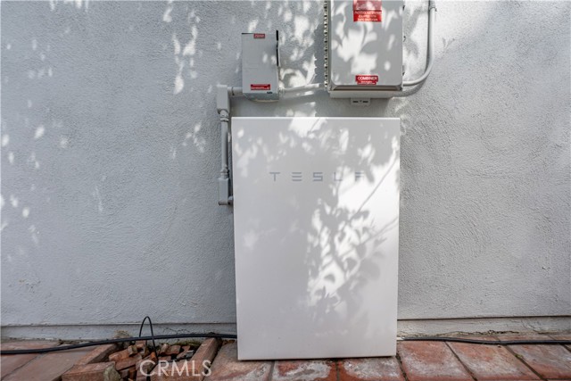 75 Willow Tree Lane, Irvine CA: https://media.crmls.org/medias/90010669-3278-4042-969b-7adae7b73671.jpg