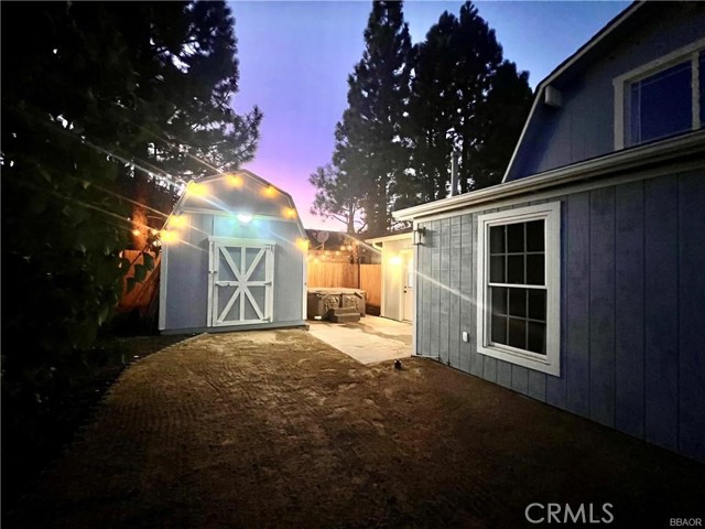 Detail Gallery Image 34 of 36 For 2198 4th Ln, Big Bear City,  CA 92314 - 3 Beds | 2/1 Baths