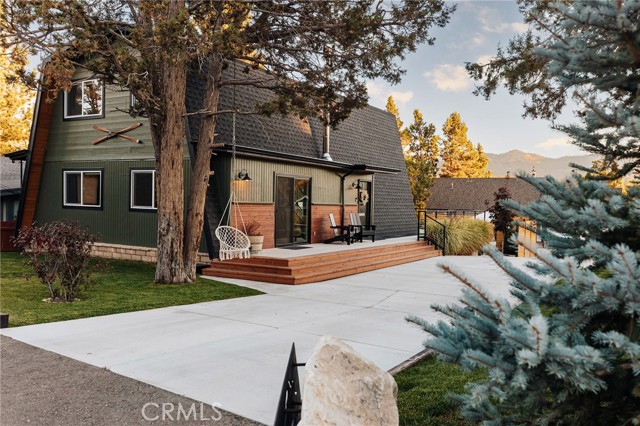 Detail Gallery Image 2 of 43 For 1106 Rocky Mountain Rd, Big Bear City,  CA 92314 - 2 Beds | 2 Baths