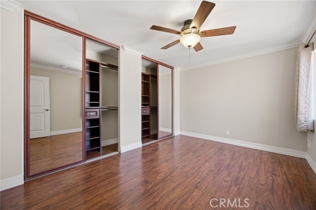 19208 Hamlin Street, 5 photo 44