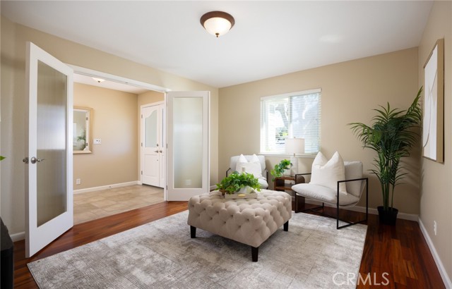 1032 Saint John Place, North Tustin CA: https://media.crmls.org/medias/90023b72-c958-4eab-8a7c-9b83cff6eb45.jpg