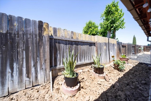 Detail Gallery Image 35 of 40 For 3576 Congress Dr, Riverside,  CA 92503 - 3 Beds | 2 Baths