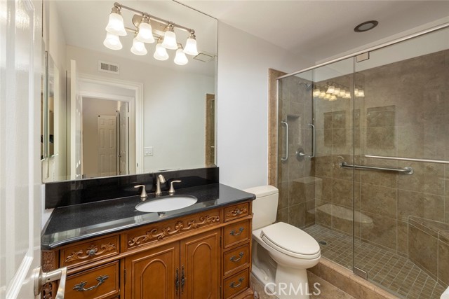 Detail Gallery Image 9 of 18 For 154 Woodburne, Newport Beach,  CA 92660 - 3 Beds | 3 Baths