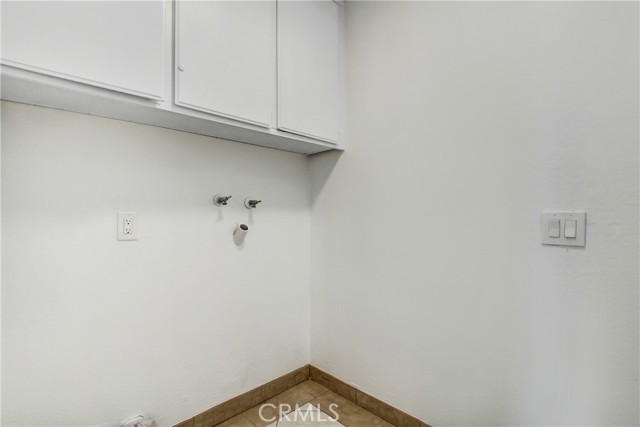 24409 Dunlavy Court, Moreno Valley CA: https://media.crmls.org/medias/9004c524-8835-4d1d-87b1-f3542f159146.jpg