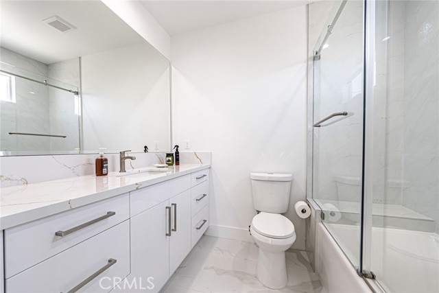 Detail Gallery Image 29 of 34 For 4445 Auckland Avenue, Toluca Lake,  CA 91602 - 4 Beds | 3 Baths