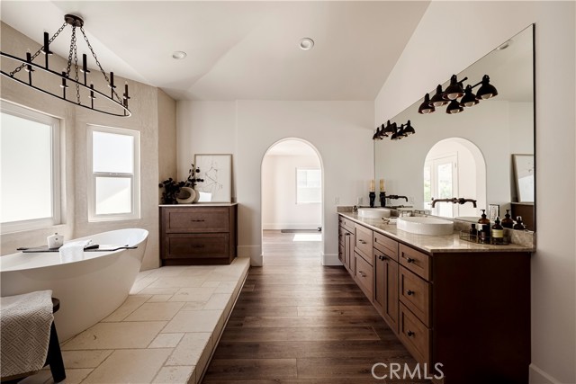 Image 18 of 32 For 26868 Canyon End Road