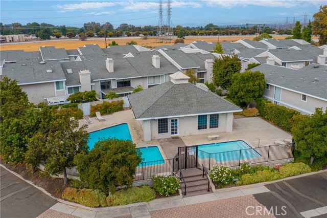 Detail Gallery Image 39 of 41 For 25139 Amberley Way, Valencia,  CA 91355 - 3 Beds | 2/1 Baths