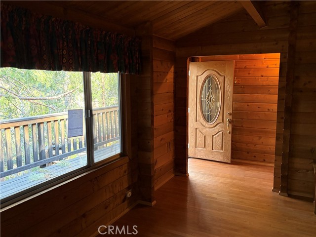 Detail Gallery Image 8 of 29 For 6307 Cedar Ct, Angelus Oaks,  CA 92305 - 3 Beds | 2 Baths