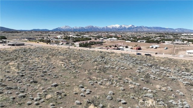 44 Christina Road, Hesperia CA: https://media.crmls.org/medias/9006ec70-f31a-45b6-bb22-992b82cebe01.jpg